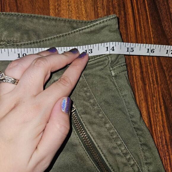 Old Navy The Rockstar Jean Green Skinny Jeans With Zipper Details Womans Size 6 - Picture 5 of 8
